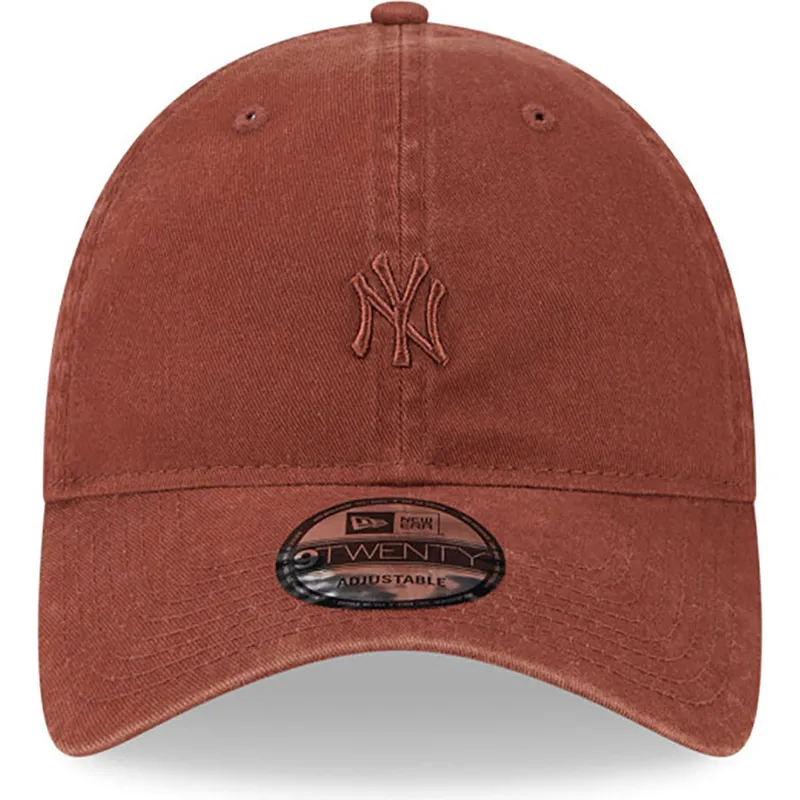 new-era-new-york-yankees-mlb-9twenty-mini-logo-justerbar-brun-kasket-med-buet-skygge-og-brunt-logo