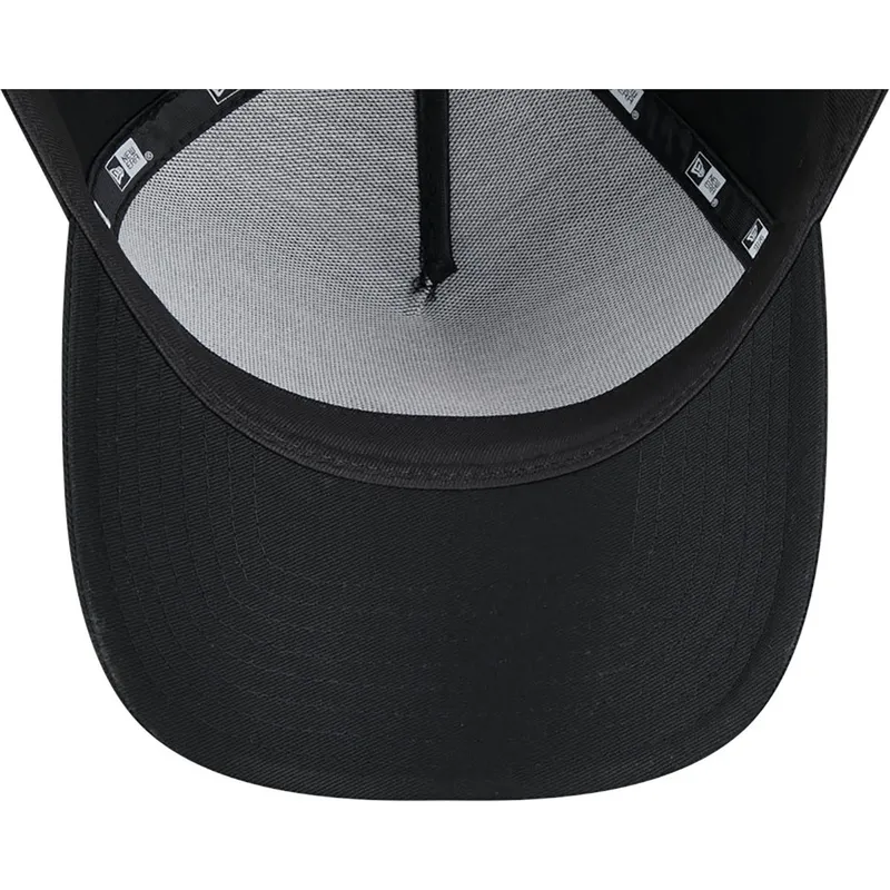 sort-snapback-kasket-med-buet-skygge-a-frame-foil-pack-fra-chicago-bulls-nba-fra-new-era