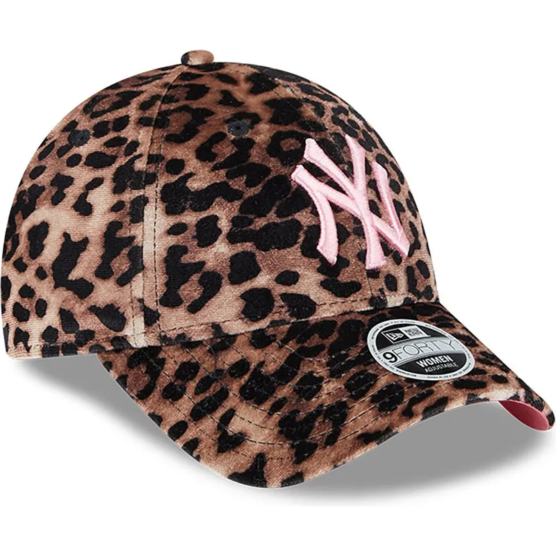 new-era-new-york-yankees-mlb-9forty-velour-justerbar-leopardkurvet-kasket-med-pink-logo-til-kvinder