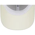 beige-justerbar-kvindekasket-med-buet-skygge-9forty-hypertexture-new-york-yankees-mlb-fra-new-era