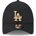 justerbar-sort-buet-kasket-med-gyldent-logo-9forty-league-essential-los-angeles-dodgers-mlb-fra-new-era