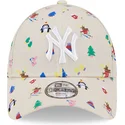 beige-justerbar-buet-kasket-til-drenge-9forty-festive-new-york-yankees-mlb-fra-new-era