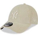 kasketter-buet-beige-justerbar-rem-9forty-wide-cord-fra-new-york-yankees-mlb-af-new-era