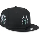 sort-snapback-kasket-med-flad-skygge-og-blat-logo-9fifty-seasonal-infill-fra-new-york-yankees-mlb-af-new-era