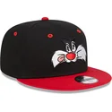 sort-og-rod-fladskaerms-snapback-9fifty-cap-med-silvestre-looney-tunes-fra-new-era