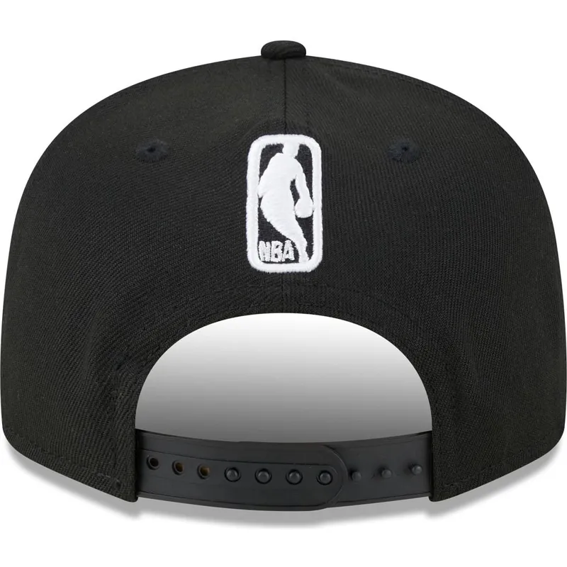 sort-flad-snapback-9fifty-kasket-tip-off-2023-fra-chicago-bulls-nba-fra-new-era