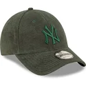 new-york-yankees-mlb-new-era-9forty-gron-justerbar-buet-kasket-med-gront-logo-i-frotte