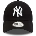 justerbar-sort-kurvet-kasket-9twenty-league-essential-fra-new-york-yankees-mlb-fra-new-era
