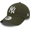 gron-justerbar-curved-kasket-9twenty-league-essential-fra-new-york-yankees-mlb-fra-new-era
