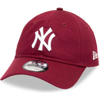New York Yankees MLB 9TWENTY League Essential mørkerød justerbar buet kasket fra New Era
