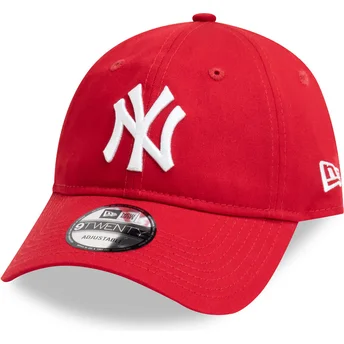 Rød justerbar kurvet kasket 9TWENTY League Essential fra New York Yankees MLB fra New Era