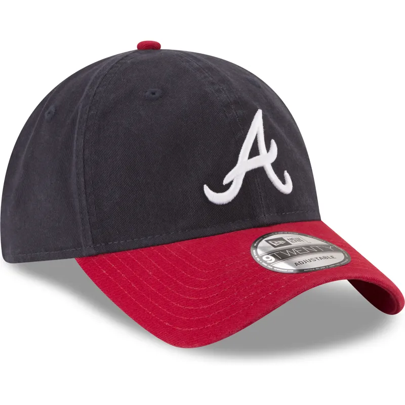 justerbar-marinebla-og-rod-buet-kasket-9twenty-core-classic-fra-atlanta-braves-mlb-fra-new-era