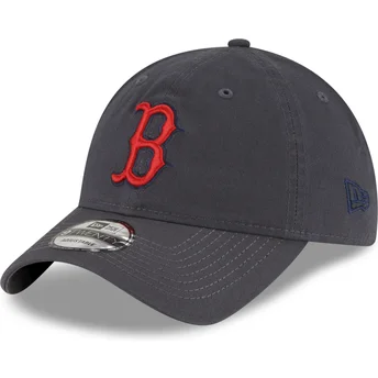 Grå justerbar kasket med buet skygge og rødt logo 9TWENTY Core Classic af Boston Red Sox MLB fra New Era