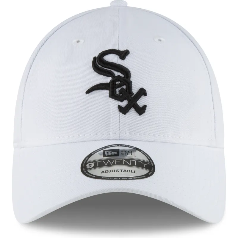 hvid-justerbar-kurvet-kasket-med-sort-logo-9twenty-core-classic-fra-chicago-white-sox-mlb-fra-new-era