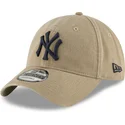 lysebrun-justerbar-buet-kasket-med-marineblat-logo-9twenty-core-classic-fra-new-york-yankees-mlb-fra-new-era