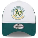 hvid-og-gron-9forty-a-frame-circle-trucker-cap-fra-oakland-athletics-mlb-fra-new-era