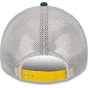 gron-og-hvid-oakland-athletics-mlb-9twenty-stripe-trucker-kasket-fra-new-era