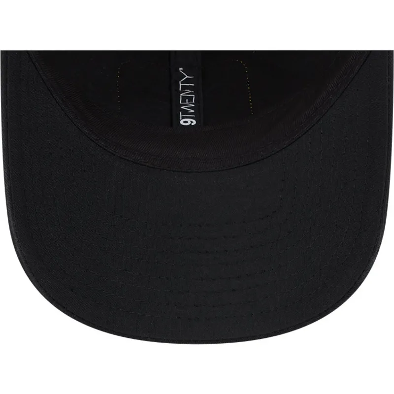 sort-og-hvid-trucker-kasket-9twenty-stripe-fra-pittsburgh-pirates-mlb-fra-new-era