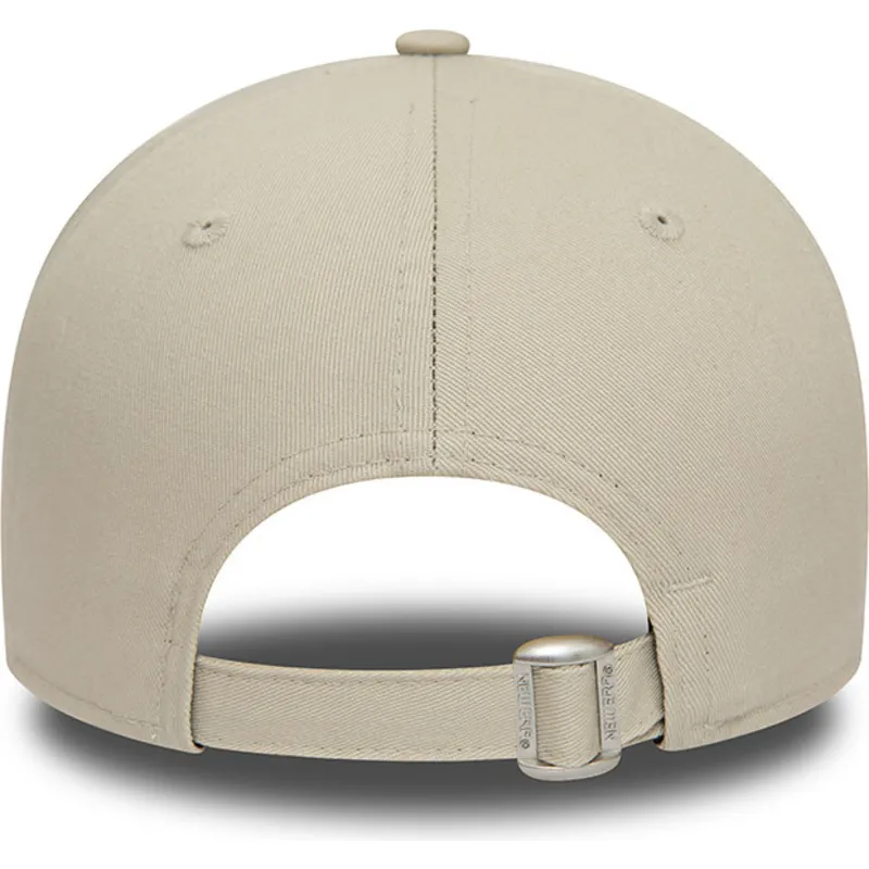 kasketter-buet-beige-justerbar-rem-9forty-seasonal-colour-fra-vespa-piaggio-af-new-era