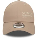 beige-buet-snapback-9forty-seasonal-kasket-fra-red-bull-racing-formula-1-af-new-era