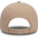 kasketter-buet-beige-snapback-9forty-seasonal-fra-red-bull-racing-formula-1-af-new-era