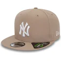 new-york-yankees-mlb-9fifty-repreve-brun-snapback-fladskaerm-kasket-fra-new-era
