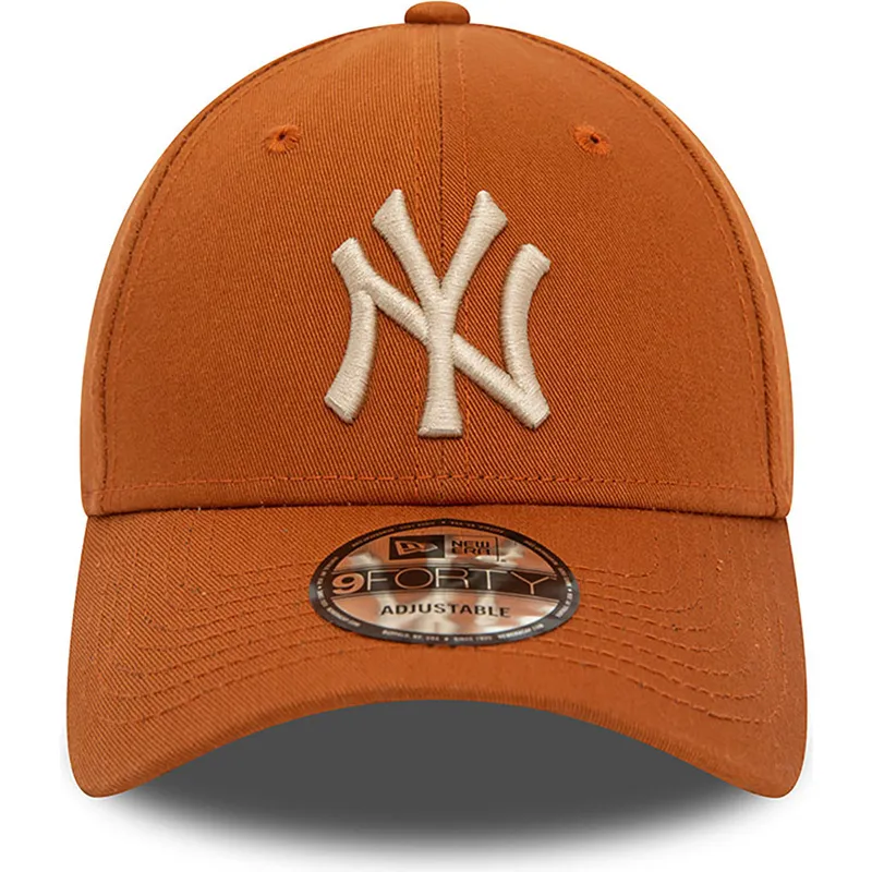 kasketter-buet-brun-justerbar-rem-9forty-league-essential-fra-new-york-yankees-mlb-af-new-era