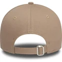 new-era-new-york-yankees-mlb-9twenty-league-essential-brun-justerbar-kasket-med-sort-logo