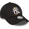 new-era-new-york-yankees-mlb-9forty-flower-sort-justerbar-kvindekasket-med-buet-skygge
