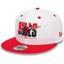 hvid-og-rod-flat-cap-snapback-9fifty-white-crown-fra-chicago-bulls-nba-fra-new-era