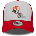 hvid-og-rod-trucker-cap-a-frame-character-med-daffy-and-og-grisling-looney-tunes-fra-new-era