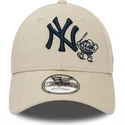justerbar-beige-9forty-food-character-new-york-yankees-mlb-kasket-fra-new-era