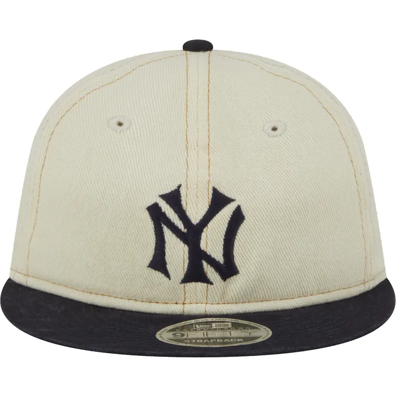 beige-og-marinebla-justerbar-flad-kasket-9fifty-retro-crown-denim-fra-new-york-yankees-mlb-fra-new-era