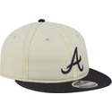 beige-og-marinebla-9fifty-retro-crown-denim-flad-kasket-fra-atlanta-braves-mlb-fra-new-era