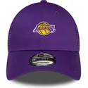 justerbar-violet-kurvet-kasket-9forty-home-field-fra-los-angeles-lakers-nba-fra-new-era