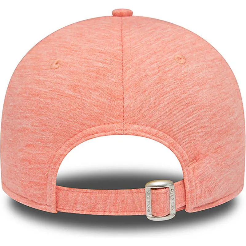 justerbar-lyserod-curved-kasket-til-kvinder-9forty-jersey-fra-new-york-yankees-mlb-fra-new-era