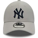 kasketter-buet-gra-justerbar-rem-9forty-diamond-era-essential-fra-new-york-yankees-mlb-af-new-era