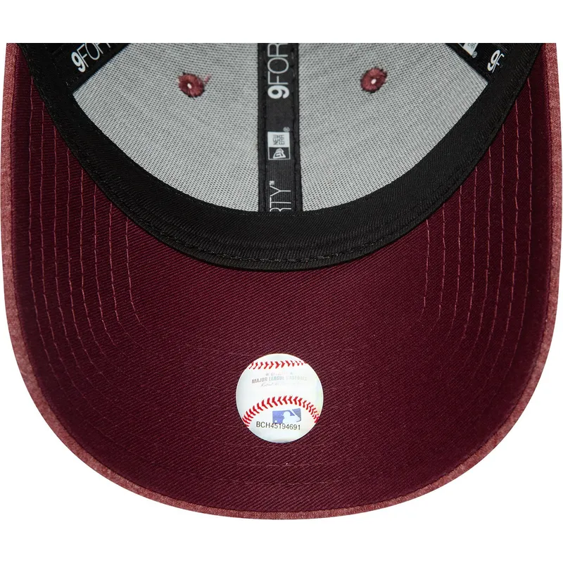 kasketter-buet-rod-justerbar-rem-granate-granate-9forty-jersey-essential-fra-new-york-yankees-mlb-af-new-era