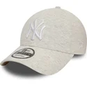 buet-beige-justerbar-kasket-9forty-jersey-essential-fra-new-york-yankees-mlb-fra-new-era