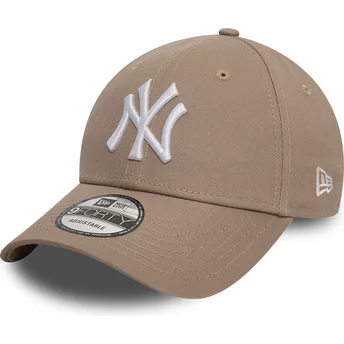 Lysebrun justerbar kurvet kasket 9FORTY League Essential fra New York Yankees MLB fra New Era