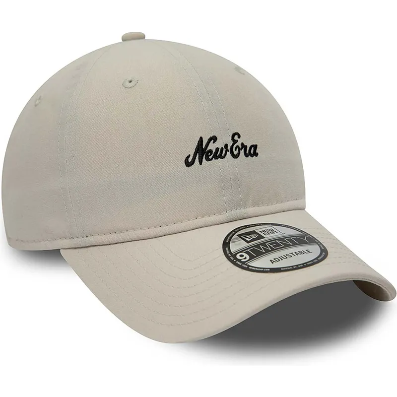 beige-justerbar-9twenty-repreve-heritage-script-kasket-fra-new-era