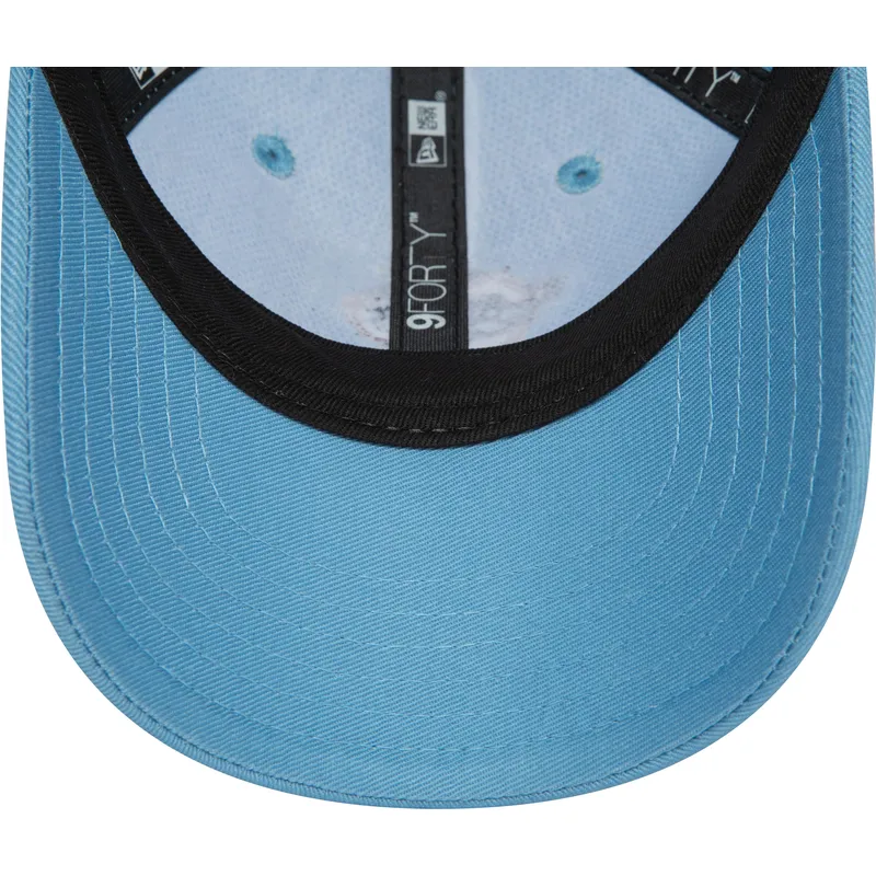 justerbar-bla-buet-kasket-til-drenge-9forty-med-looney-tunes-taz-fra-new-era