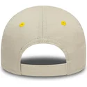 beige-justerbar-kasket-til-dreng-9forty-character-med-pingvin-fra-new-era