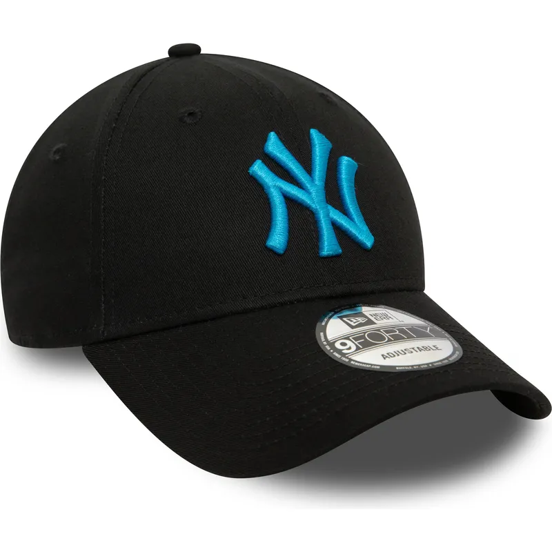 sort-justerbar-kasket-med-buet-skygge-og-blat-logo-9forty-league-essential-fra-new-york-yankees-mlb-fra-new-era