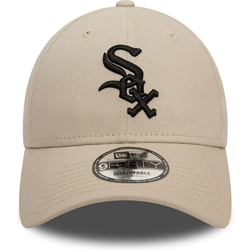 beige-justerbar-9forty-league-essential-kasket-med-buet-skygge-fra-chicago-white-sox-mlb-af-new-era