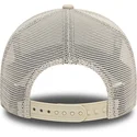 beige-trucker-cap-med-hvidt-logo-a-frame-league-essential-fra-new-york-yankees-mlb-fra-new-era