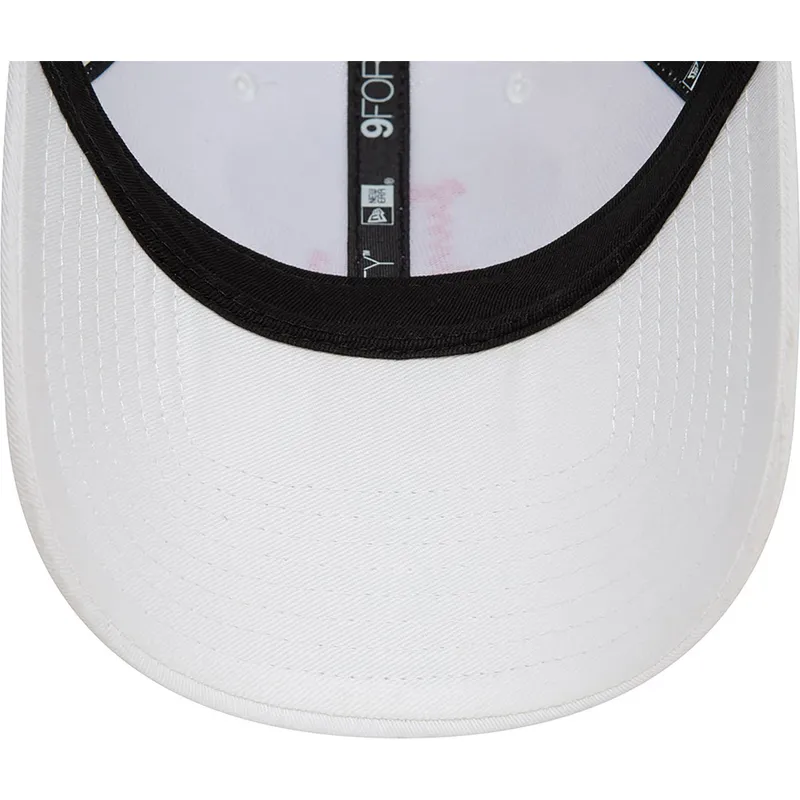 hvid-justerbar-buet-kasket-med-lyserodt-logo-9forty-seasonal-infill-fra-los-angeles-dodgers-mlb-fra-new-era