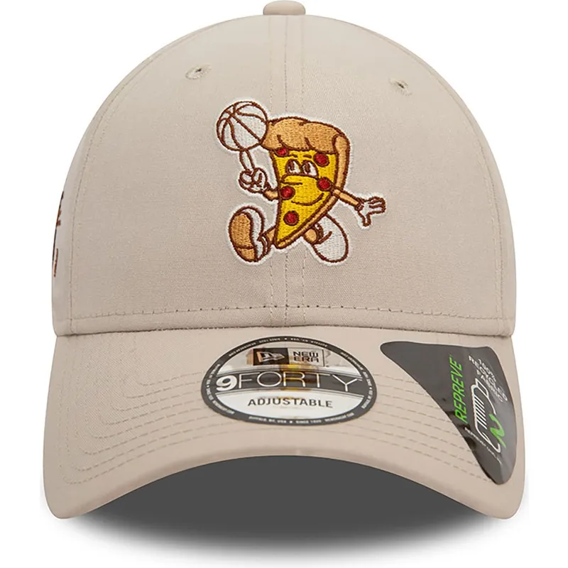 buet-beige-justerbar-kasket-9forty-repreve-basketball-pizza-fra-new-era