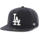sort-snapback-kasket-med-flad-skygge-og-hvidt-los-angeles-dodgers-mlb-logo-fra-47-brand-sure-shot