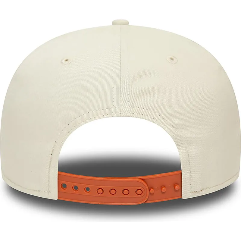 beige-og-brun-snapback-flad-kasket-9fifty-patch-fra-new-york-yankees-mlb-fra-new-era